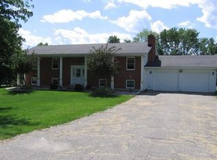 4423 Smith Dr, Deerfield, WI 53531