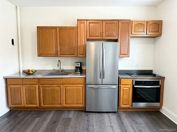 3rd image of 9 Morningside Ave #2R