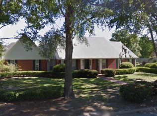 2558 Audubon Pl, Biloxi, MS 39531