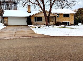 1745 Sherwood Dr SE, Grand Rapids, MI 49506