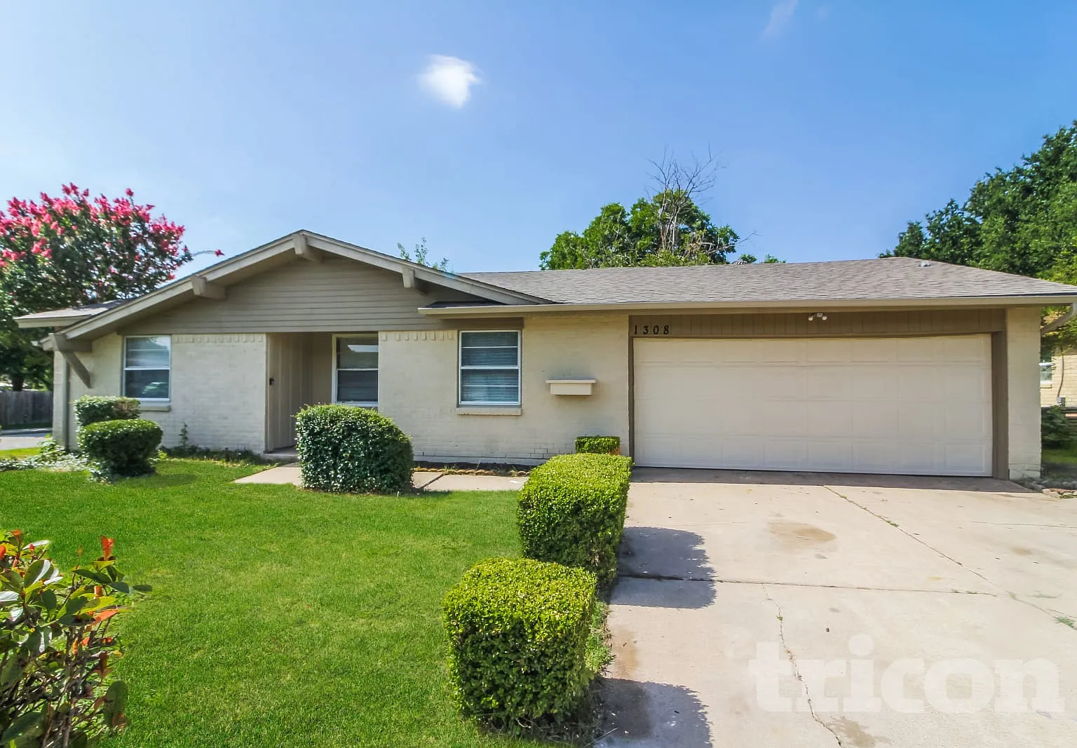 1308 Timberview Lane Arlington TX — Photo 2