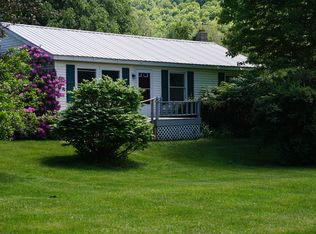 1035 Chestnut Hill Rd, Cambridge, NY 12816