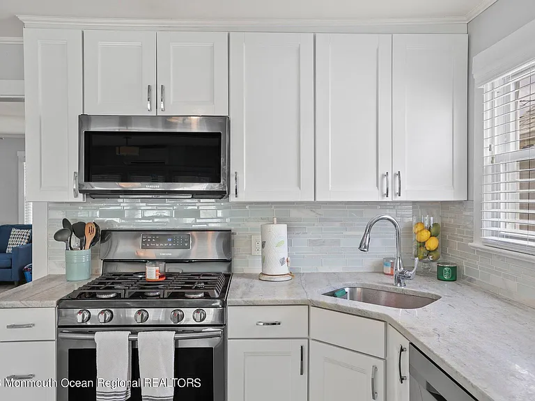 107 17th Ave — Photo 14