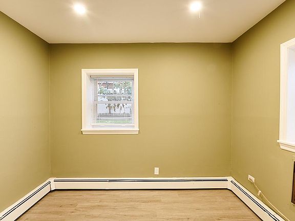 3rd image of 1128 Wilcox Ave #G