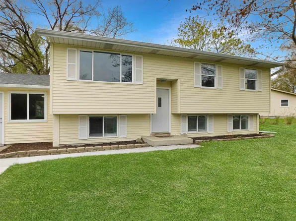 14204 Talcott Dr, South Beloit, IL 61080