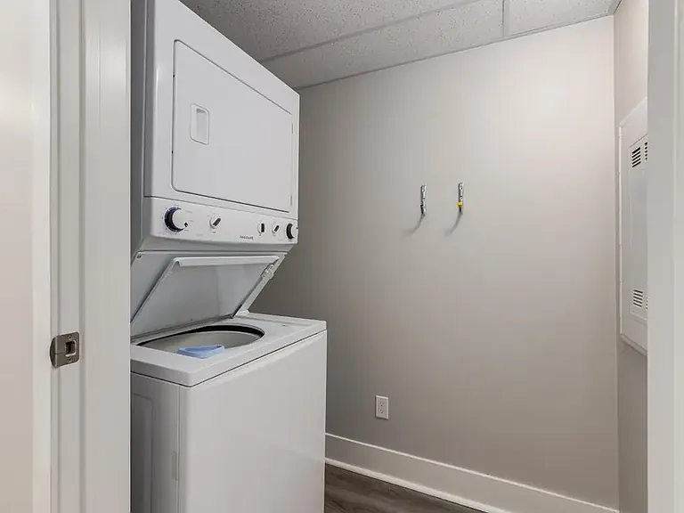 2160 Paliswood Rd SW — Photo 40