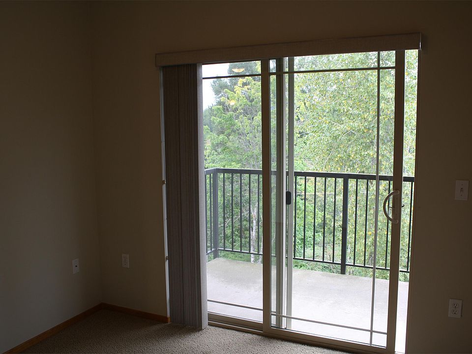 2nd image of 2001 E Sunset Dr #11269471