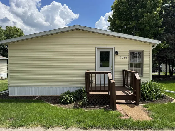 2018 Edgeview Dr, Monroe, WI 53566