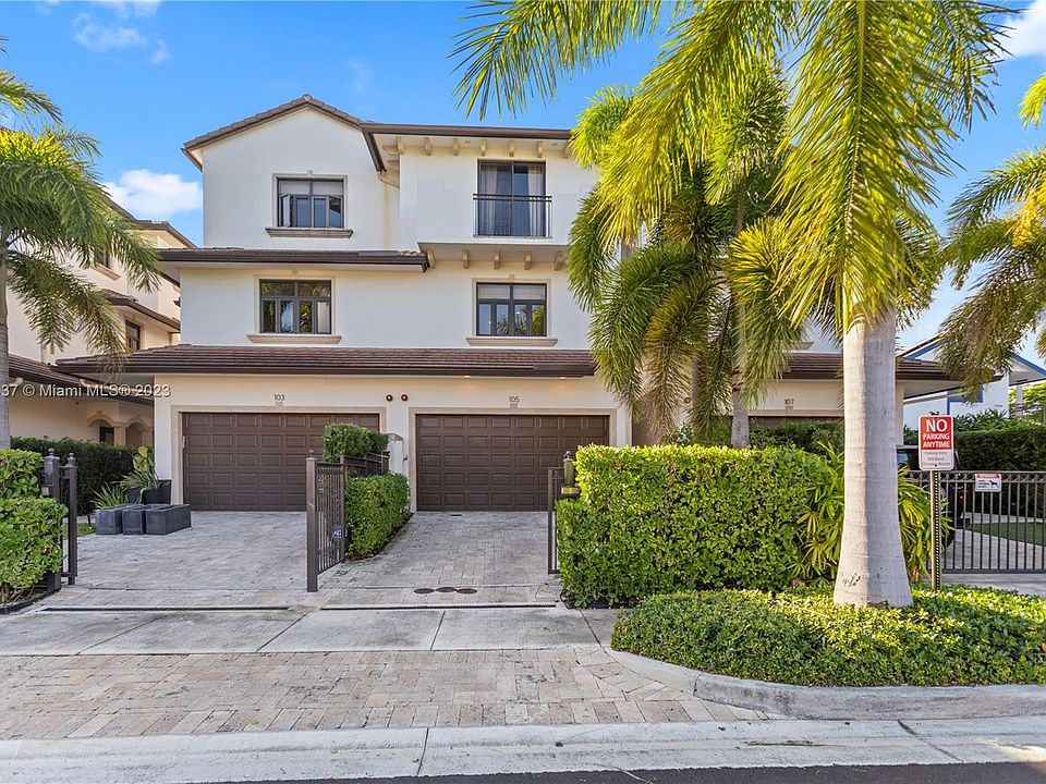1st image of 105 Isle Of Venice Dr #105