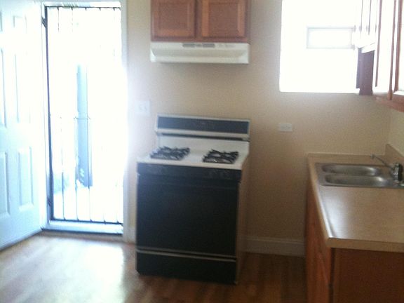 5th image of 213 N Kildare Ave #1
