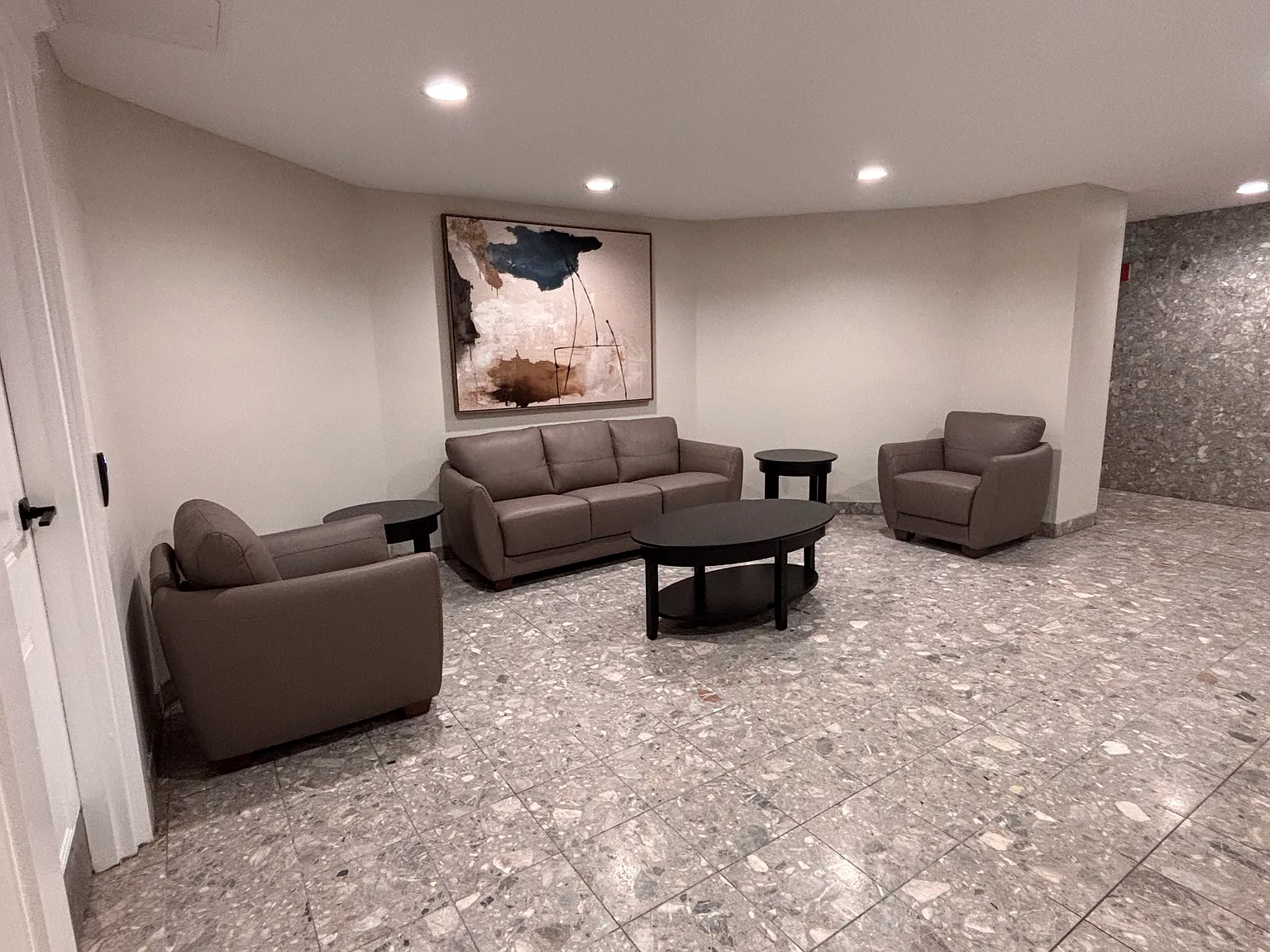 Rivergate Properties — Photo 2