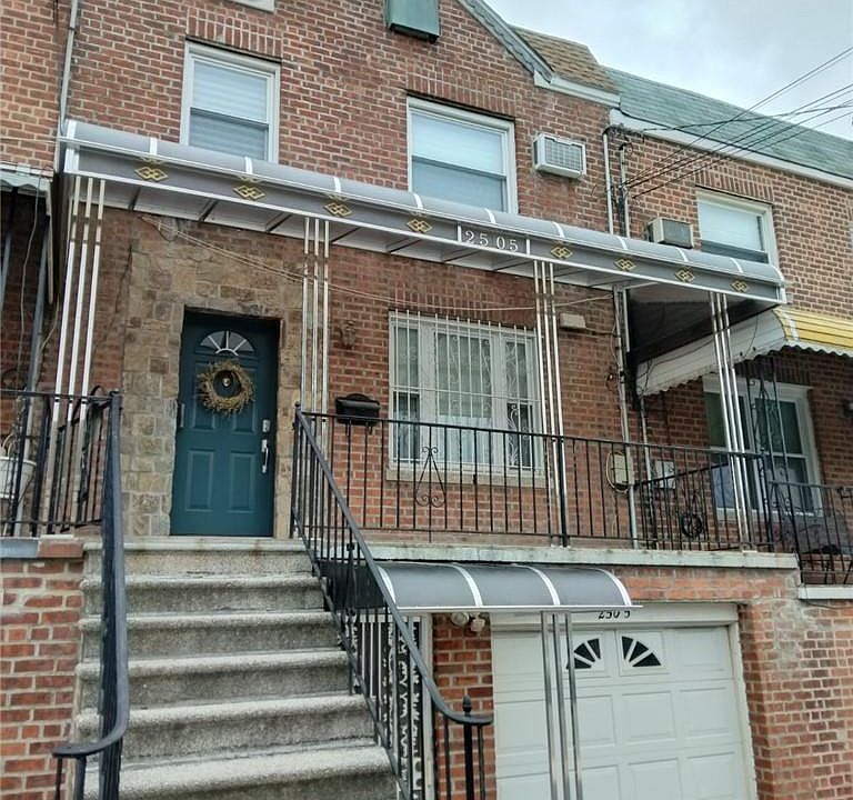 1st image of 2505 Young Avenue