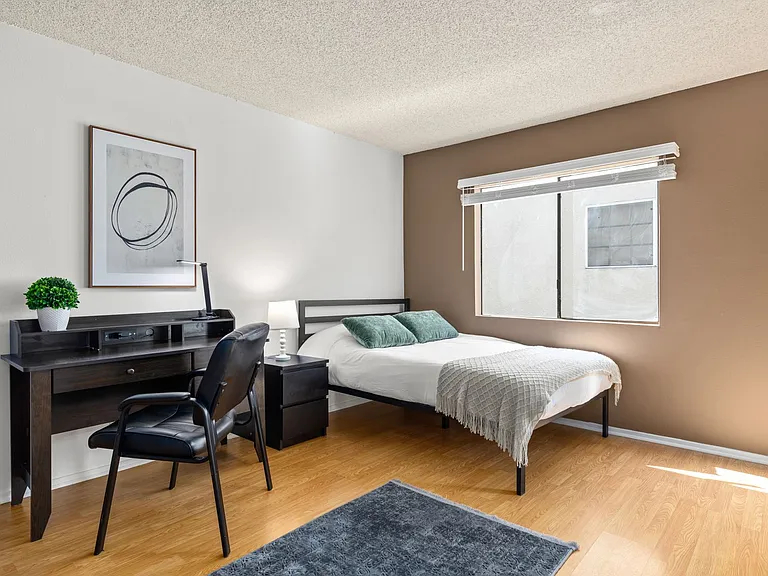 1823 Pelham Ave #3 — Photo 14