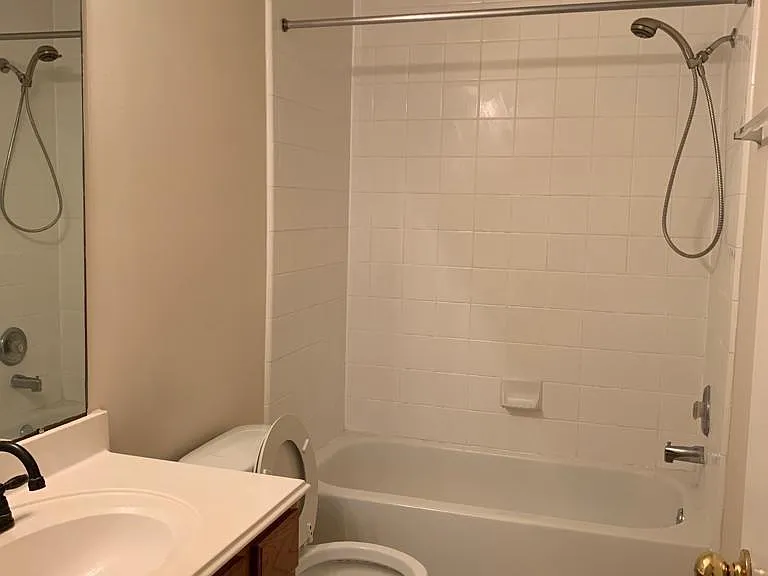 28814 Waltham St — Photo 39