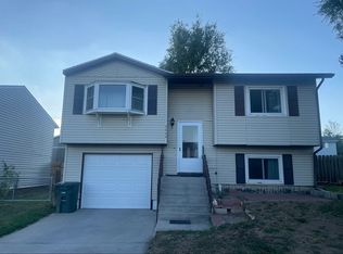 2002 S Emerson Ave, Gillette, WY 82718