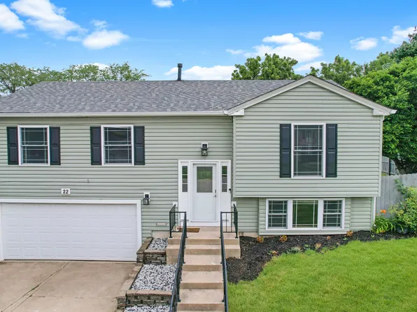 22 Fernwood Rd, Montgomery, IL 60538
