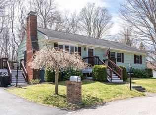 5 Hart Cir, Georgetown, MA 01833