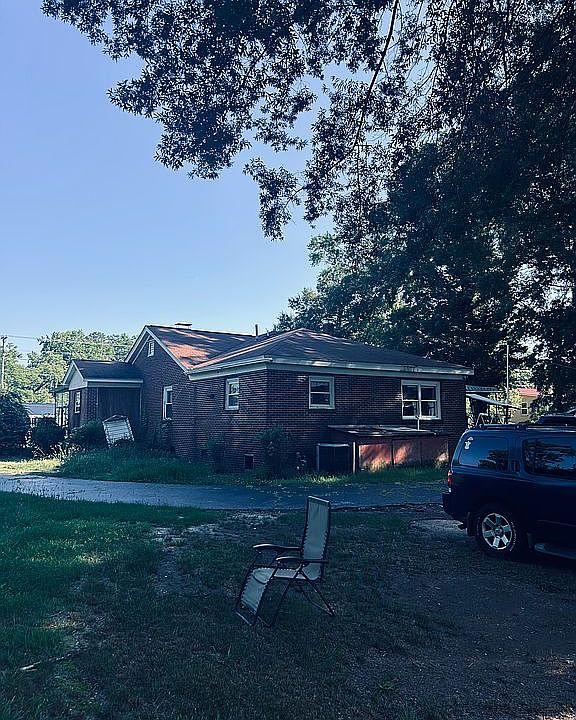 2nd image of 421 S Wheeler Ave