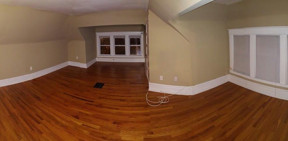 1st image of 931 W Ferry St #3