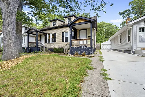 224 Stratford Rd #224 Photo 1