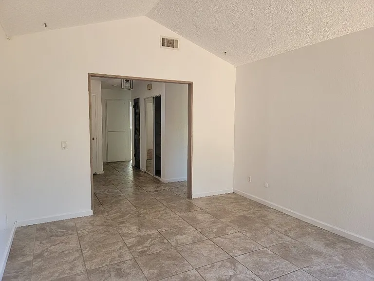 10020 Biscanewoods Way — Photo 11