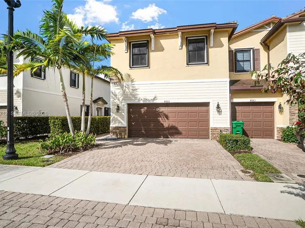 4665 Caspian Way, Davie, FL 33314