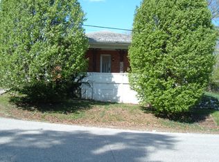 210 S 3rd St, Rockport, IN 47635