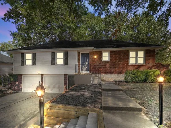 8214 E 170th St, Belton, MO 64012