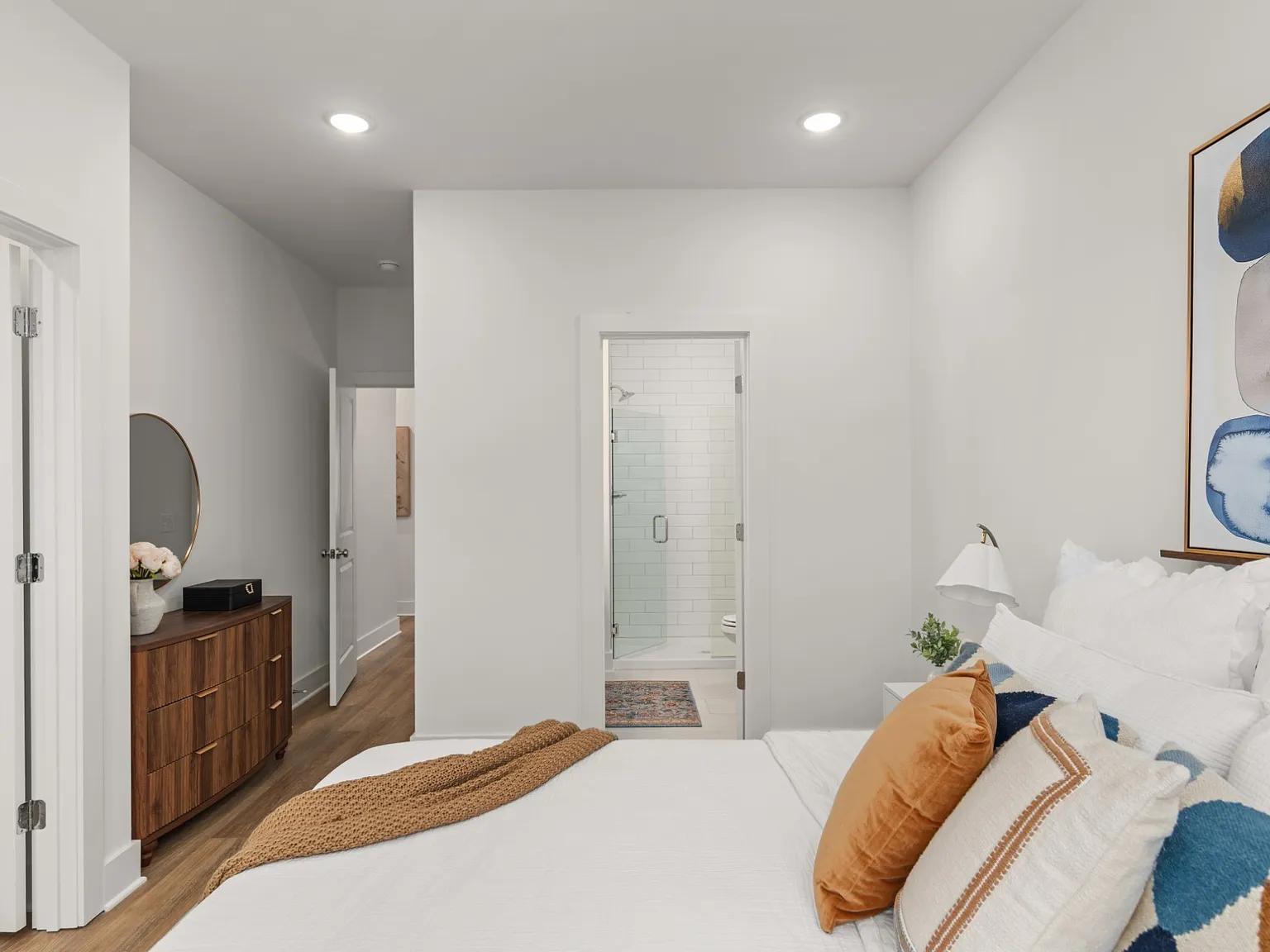 2 bed, 1371 sqft, $1,875 — Photo 4