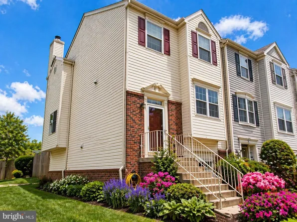 3731 Roxbury Ln, Alexandria, VA 22309