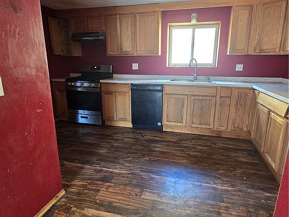 4th image of 115 E Bacon St
