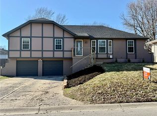 16612 Spring Valley Rd, Belton, MO 64012