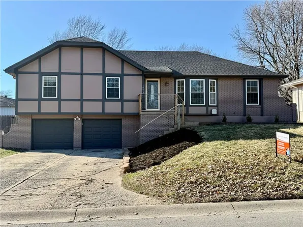 16612 Spring Valley Rd, Belton, MO 64012