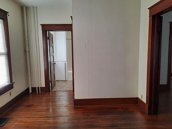 5th image of 1605 S 12th St #1