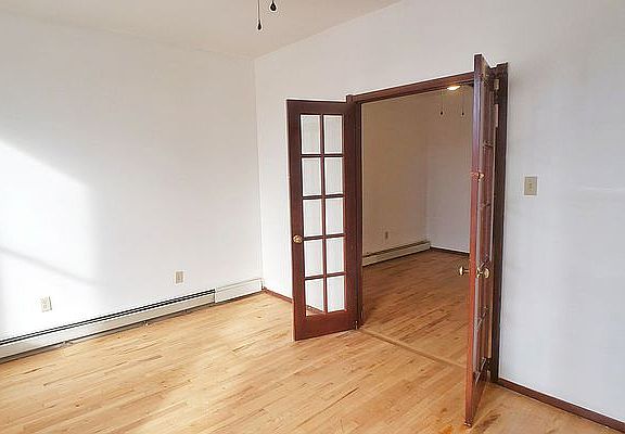 2nd image of 619 Grand Ave APT 3