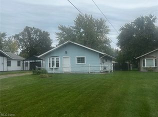 489 Southward Dr, Youngstown, OH