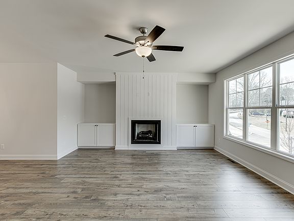 5th image of 1294 Ainsworth Aly