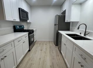 11210 Reagan St APT 1, Los Alamitos, CA 90720