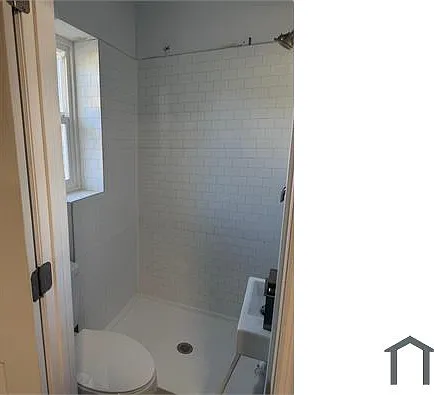 826 Ferndale Ave — Photo 9