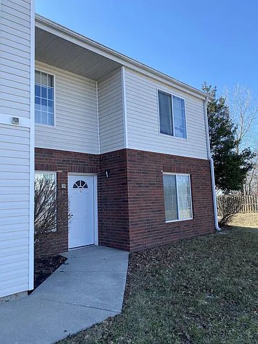 1354 W Carlson Ln #101COUNTRYVIEW Photo 1
