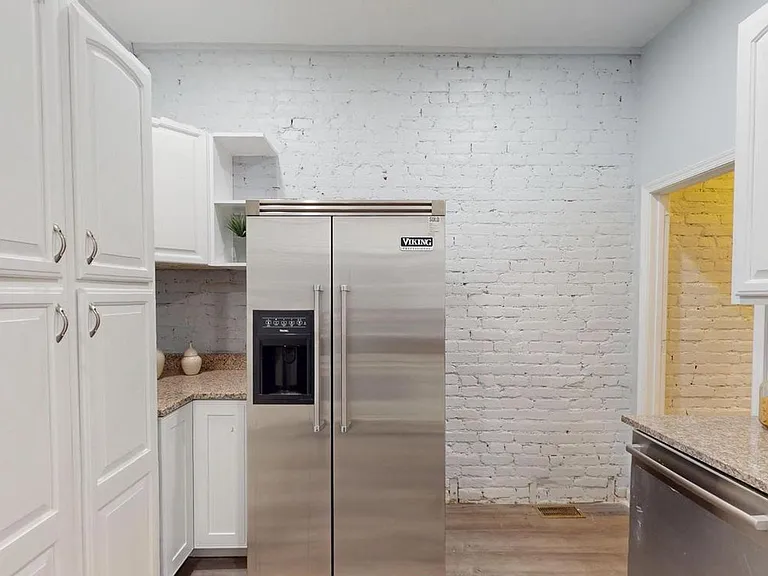 1228 Fairmont St NW — Photo 10