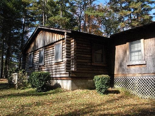 4th image of 1109 Waynesboro Hwy