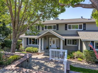 95 Scenic Dr, Orinda, CA 94563
