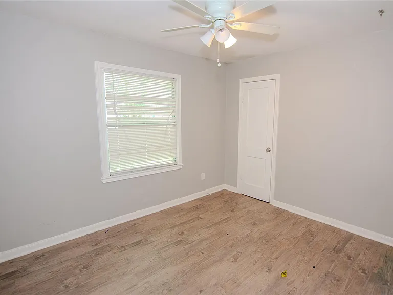 3119 Earl St — Photo 12