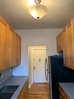 Rented by Chana Ofek, LREB | media 2