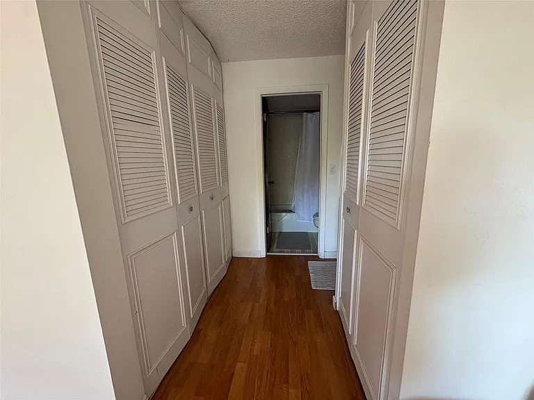 3670 Inverrary Dr #3B — Photo 19