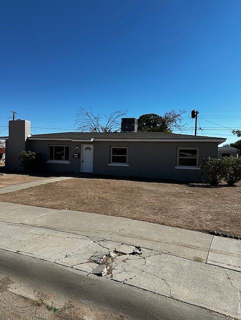 1st image of 1500 Greenwood Cir