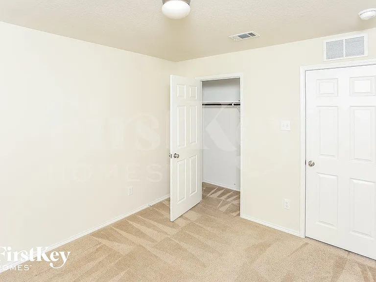 2042 Avondown Rd — Photo 13