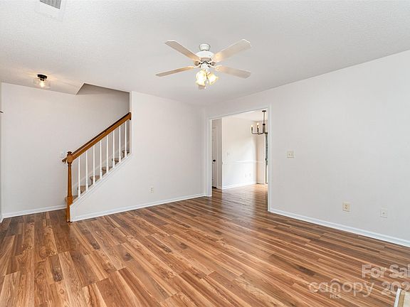 3rd image of 599 Chase Brook Dr