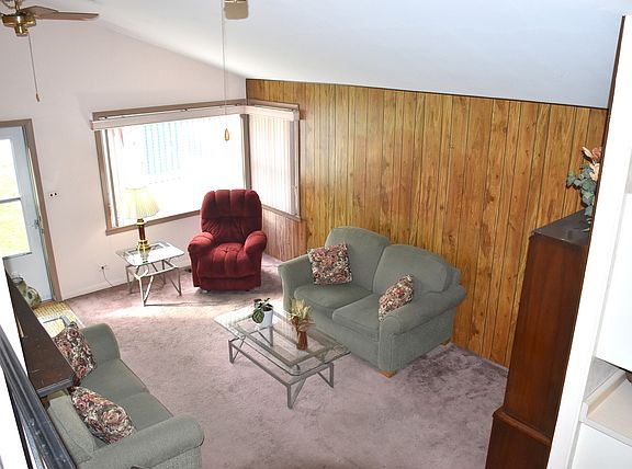 4th image of 347 N Lincoln Ave